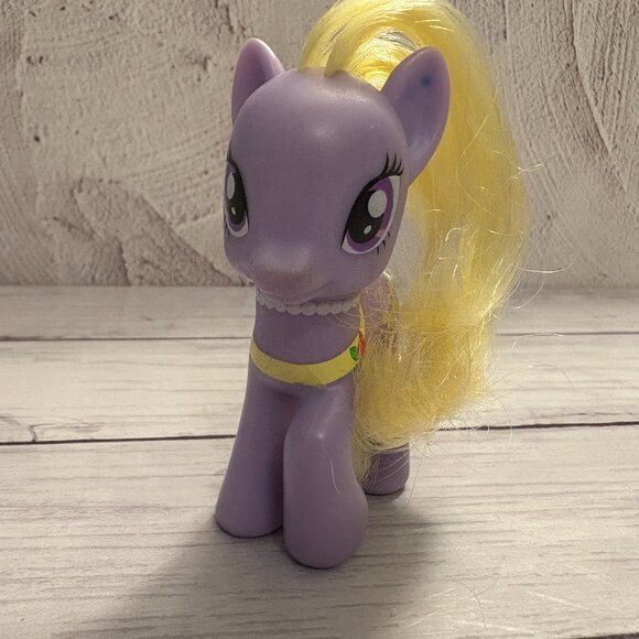 My Little Pony Other - My Little Pony (MLP) Lyrica Lilac Friends Brushable 3.5" 2010 (SKU: 344TO)